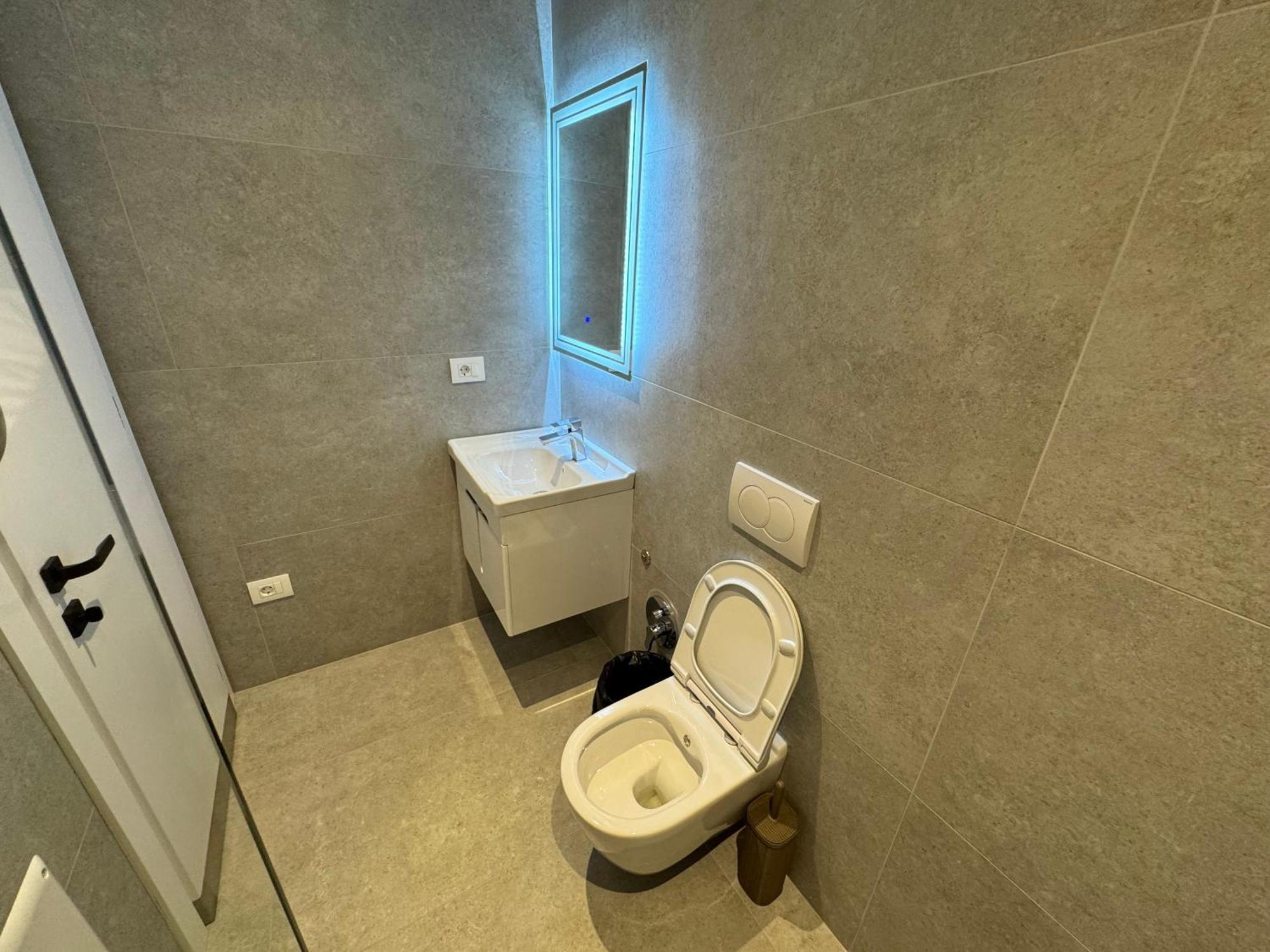 Side Airport Hotel Круя Экстерьер фото